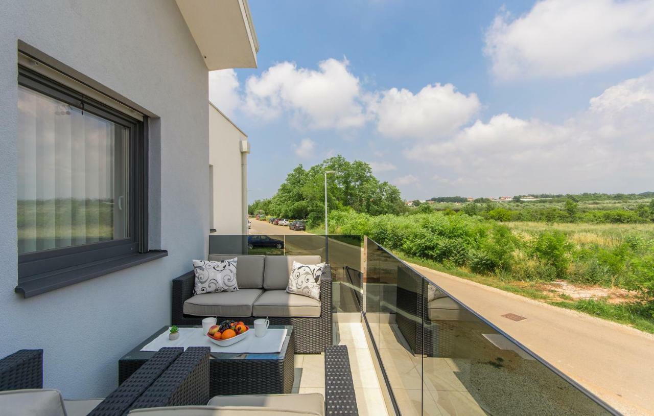 Apartment Lunne Novigrad Istria Eksteriør bilde